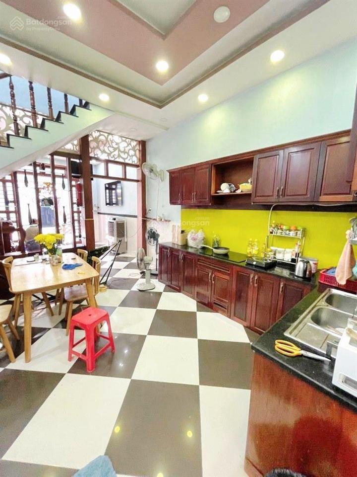 Ô tô ngủ trong nhànguyễn thị búp quận 12hơn 70m hẻm sạch, ô tô trong nhà t