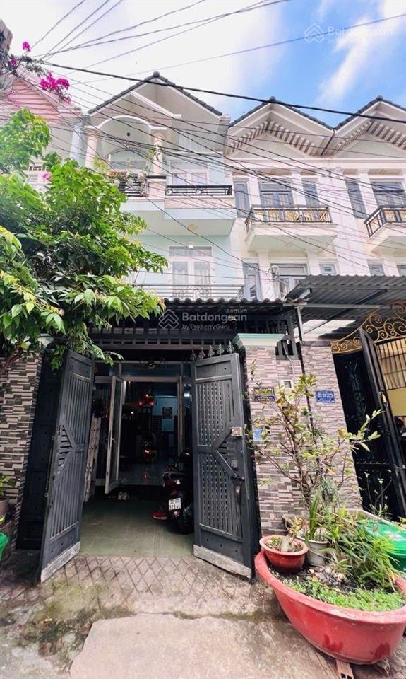 Ô tô ngủ trong nhà 3 tầng btct  nhà mới khu nhà lầu dân trí  ngang đỉnh gần 5m