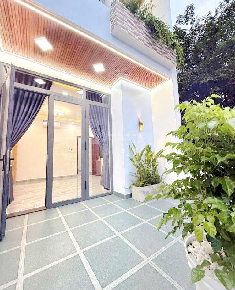 Nhà hẻm xe hơi sạch đẹp thông tứ tung  80m2 (4m x 20m)  3 tầng  mới đẹp lung linh vào ở ngay