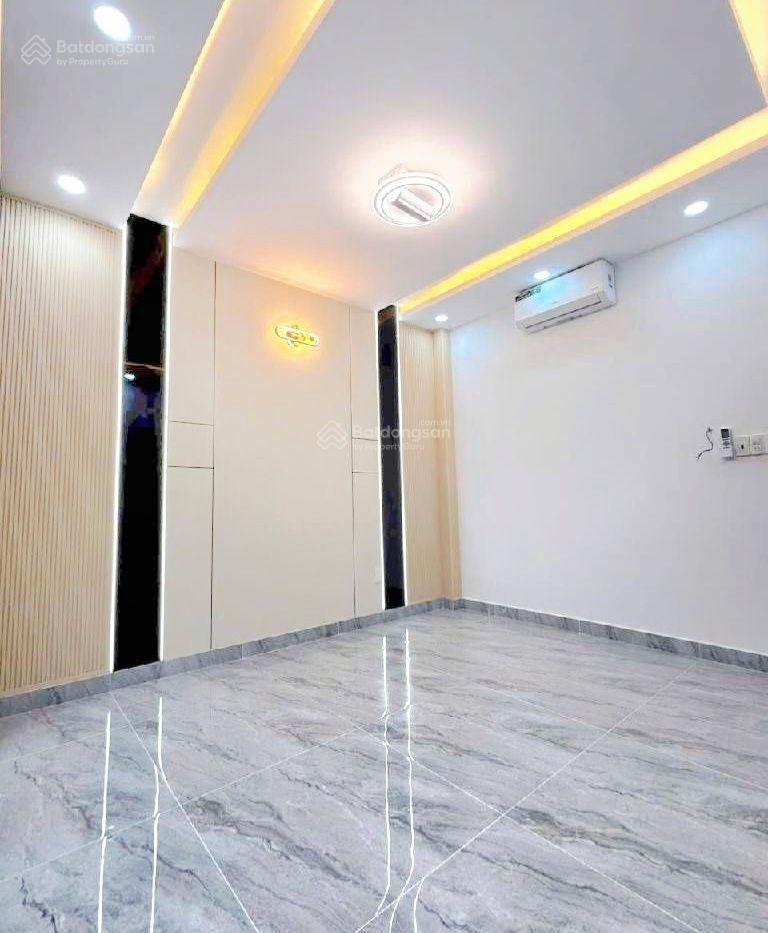 Nhà hẻm xe hơi sạch đẹp thông tứ tung  80m2 (4m x 20m)  3 tầng  mới đẹp lung linh vào ở ngay