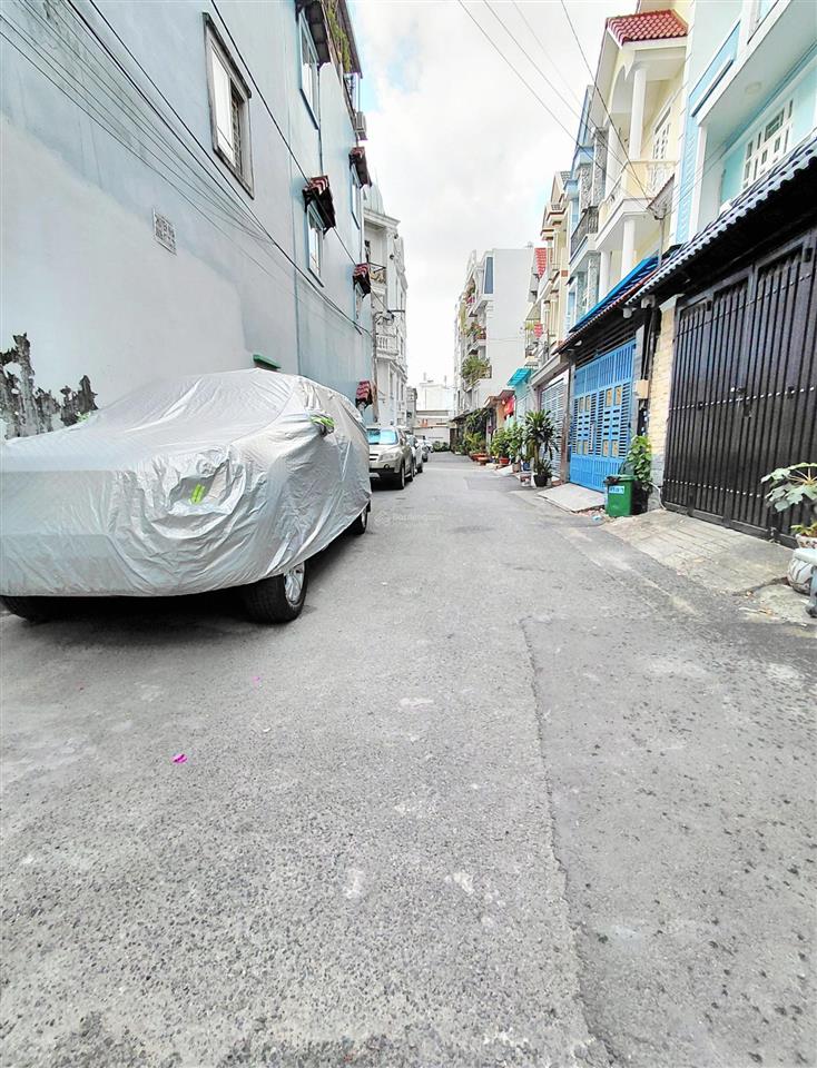 Nhà 3 tầngngang đỉnh 5mhẻm xe hơi thông ngủ trong nhàđường lâm thị hố gần bệnh viện quận 12