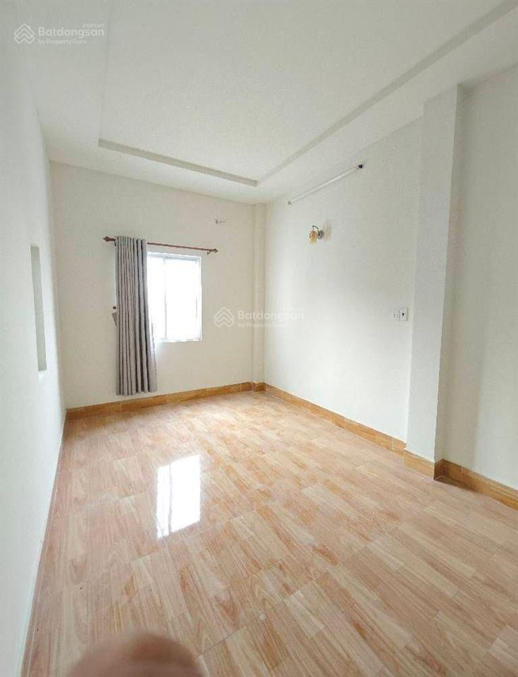 Nhà 3 tầngngang đỉnh 5mhẻm xe hơi thông ngủ trong nhàđường lâm thị hố gần bệnh viện quận 12