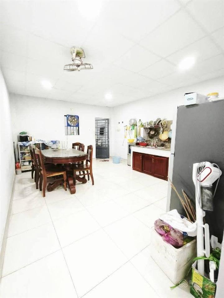 Nhà 2 tầng 108m2, xe hơi ngủ trong nhà, đường 7m thông, thới an 13 gần trần thị cờ quận 12