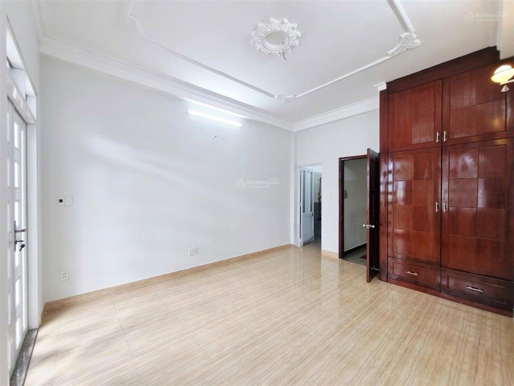 Nhà 4 tầng4m x 20mmới đẹp kiên cốhẻm xe hơi vào nhà huỳnh thị hai ngay chợ hạt điều quận 12