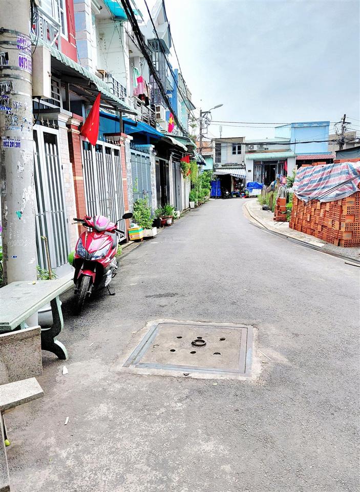 Nhà 2 tầng 110m2, ngang 5m hiếm có, xe hơi ngủ trong nhà, dòng tiền sẵn 7tr/th, trần thị cờ quận 12