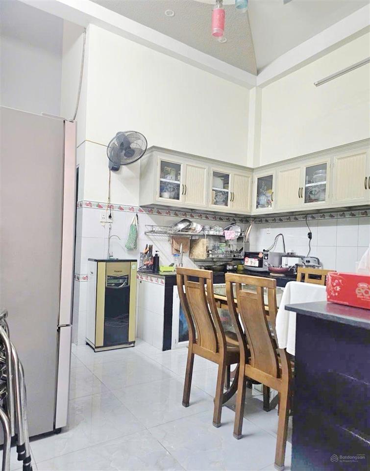Nhà đẹp 3 tầngbtct kiên cốhẻm xe hơi tránh đường nguyễn thị đặngsát mặt tiền nguyễn ảnh thủ