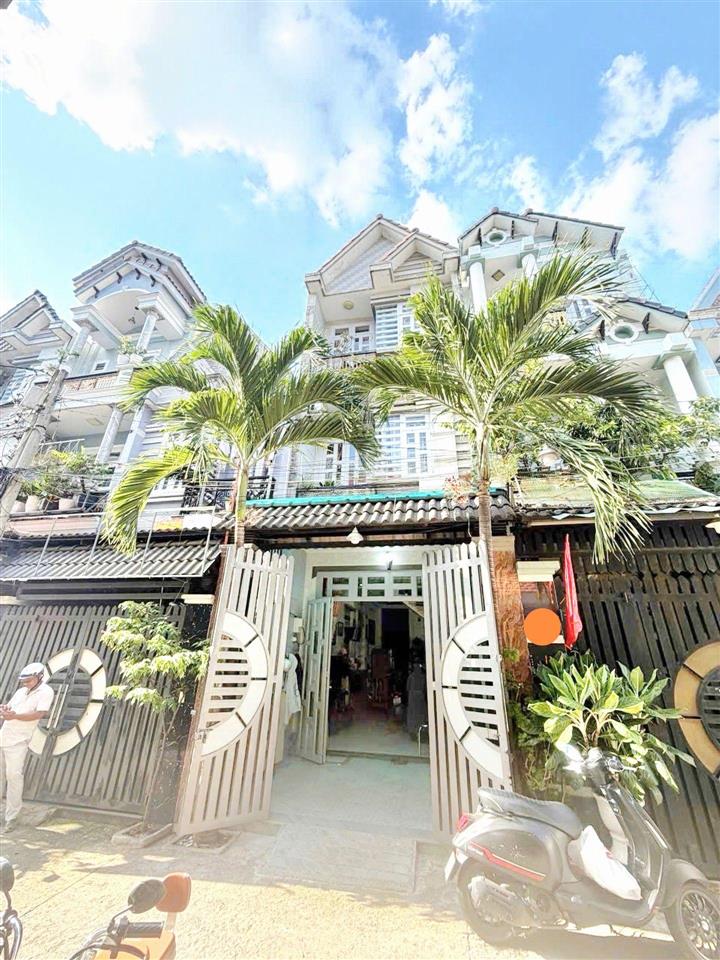 Nhà đẹp 3 tầngbtct kiên cốhẻm xe hơi tránh đường nguyễn thị đặngsát mặt tiền nguyễn ảnh thủ