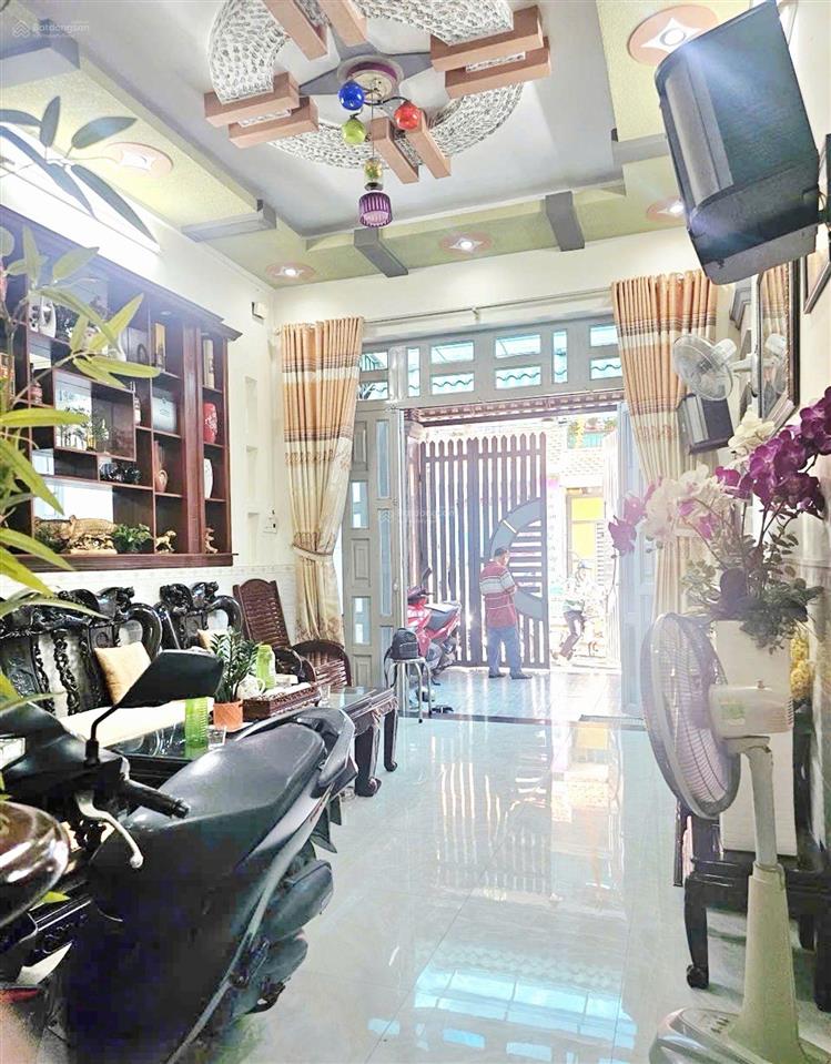 Nhà đẹp 3 tầngbtct kiên cốhẻm xe hơi tránh đường nguyễn thị đặngsát mặt tiền nguyễn ảnh thủ