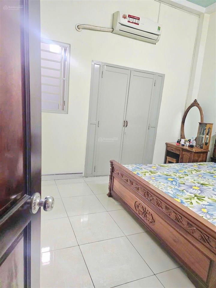 Nhà đẹp 3 tầngbtct kiên cốhẻm xe hơi tránh đường nguyễn thị đặngsát mặt tiền nguyễn ảnh thủ