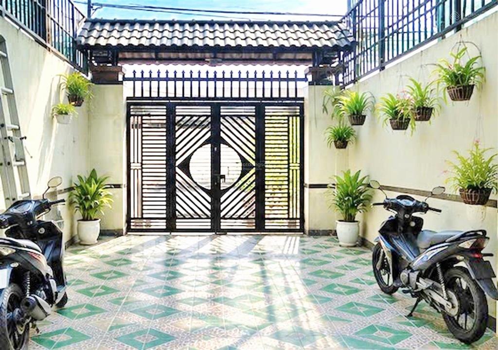 Chủ rất gấp b.á.n tổng hạ gần 1tỷgiá mới chỉ hơn 5tỷ (tl)
nhà 3tầng4m x 24mhẻm xe hơi 6mtặ