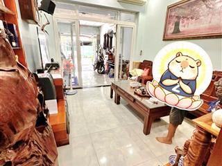 Giá quá tốt chỉ 6 tỷ 700 triệu (tl)
nhà 3 tầng mặt tiền kinh doanh 4m x 20m đường thông 12m xe tải