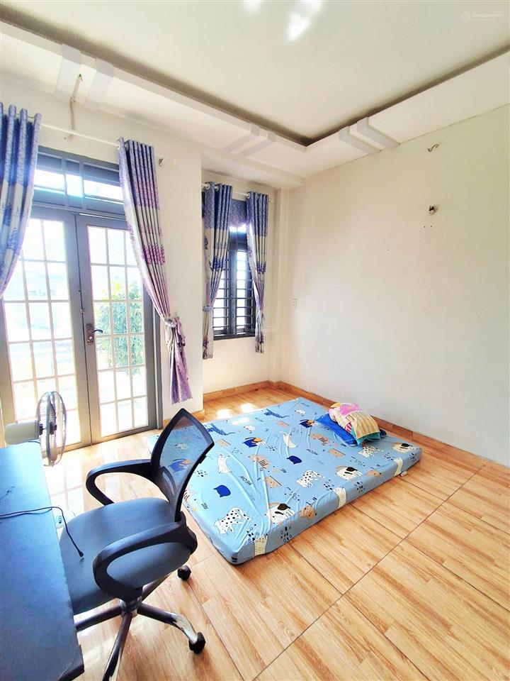 Chỉ hơn 4tỷ (tl)
nhà 5 tầng đúc kiên cố4m x 15mxe hơi ngủ trong nhàgần nguyễn ảnh thủ ngã ba