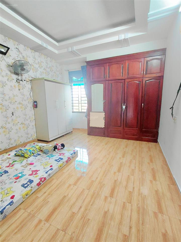 Chỉ hơn 4tỷ (tl)
nhà 5 tầng đúc kiên cố4m x 15mxe hơi ngủ trong nhàgần nguyễn ảnh thủ ngã ba