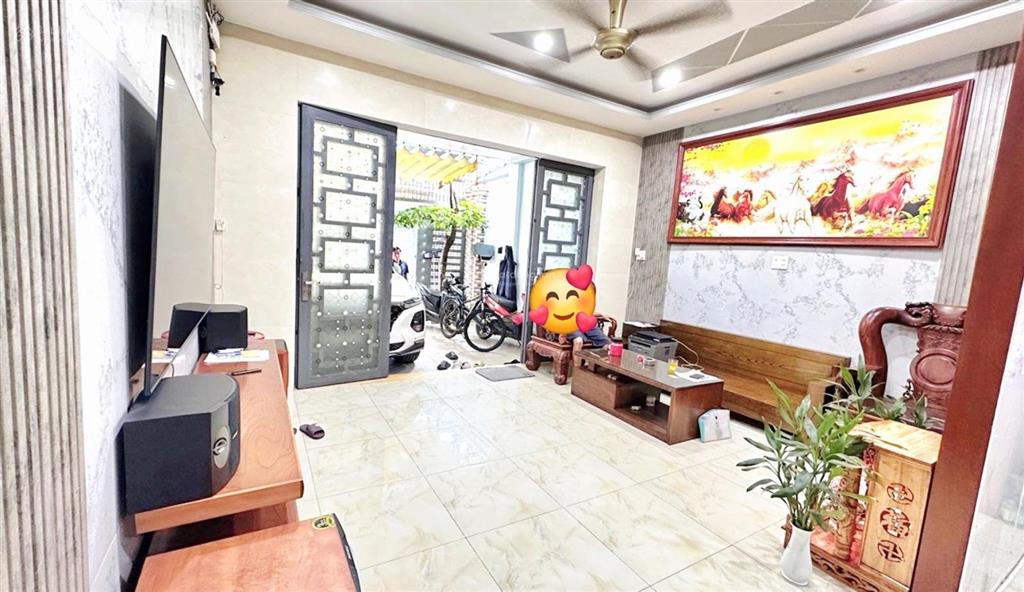 Chỉ 4,09tỷ (tl)
nhà 3tầng5m x 18mxe hơi ngủ trong nhàlâm thị hố gần công viên phần mềm quang