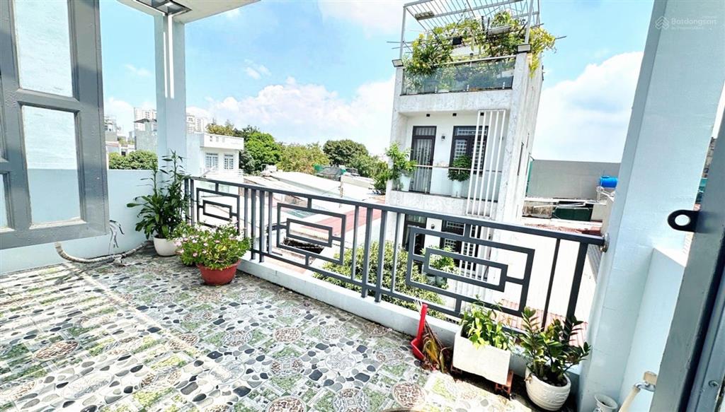 Chỉ 4,09tỷ (tl)
nhà 3tầng5m x 18mxe hơi ngủ trong nhàlâm thị hố gần công viên phần mềm quang