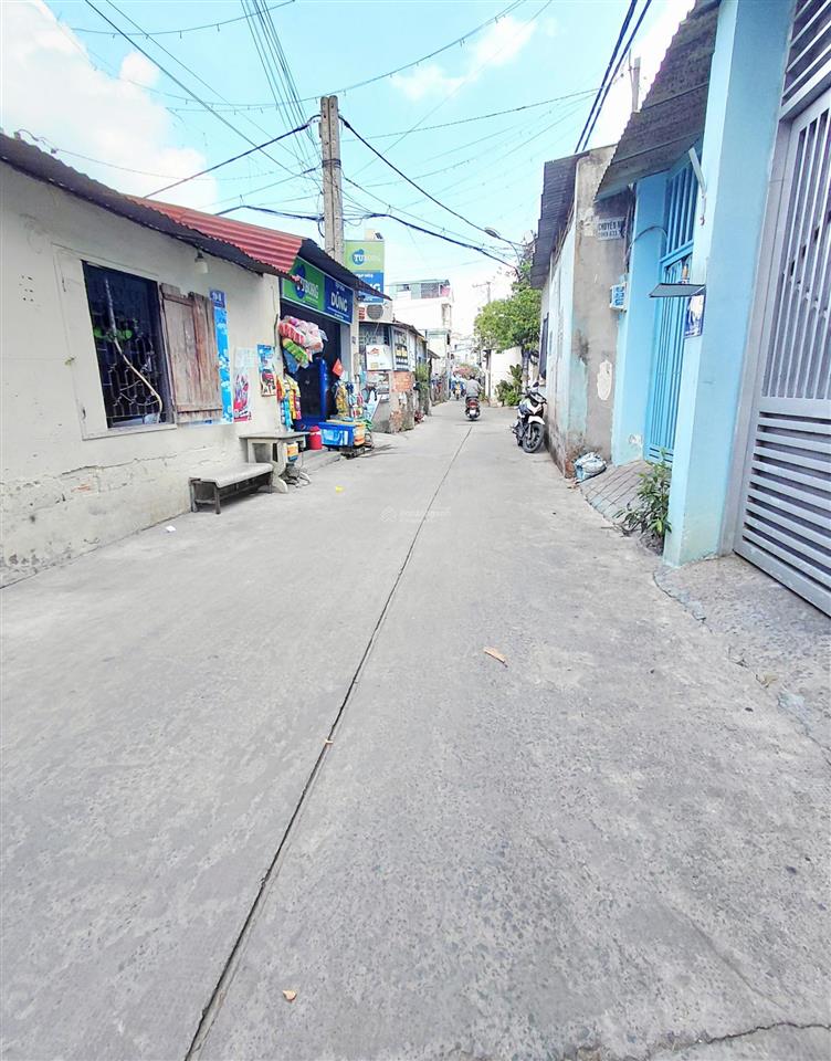 Chỉ hơn 4 tỷ (tl) nhà 2 tầng 100m2, ngang đỉnh 5m, ngay công viên phần mềm quang trung, quận 12.