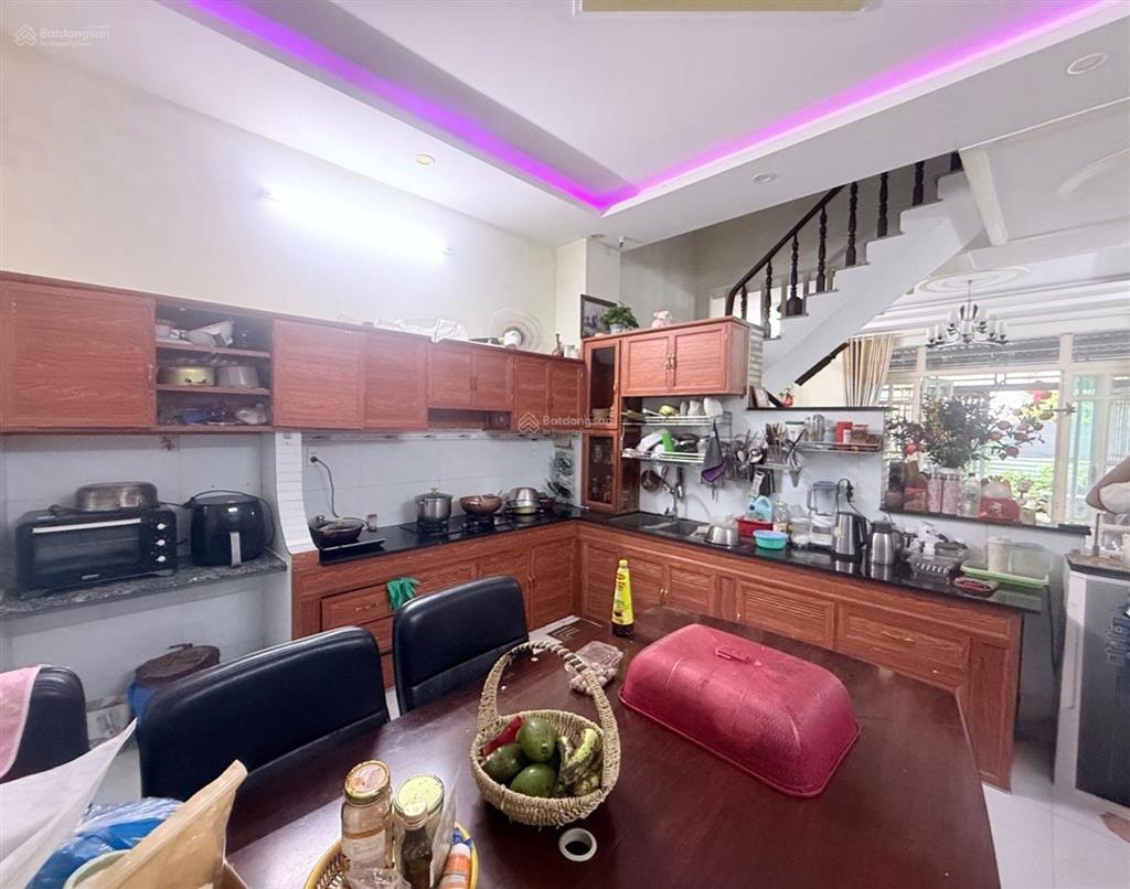 Chỉ 4tỷ 900tr (tl)nhà 5,3m x 19mnở hậu tài lộchẻm xe hơivài bước ra huỳnh thị hai gần bệnh v