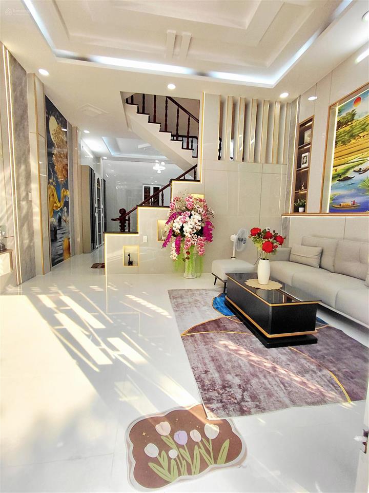 Siêu phẩm 4 tầngngang đỉnh 5mfull nội thất cao cấpđường 10m xe ô tô đậu ngày đêmlê văn khương