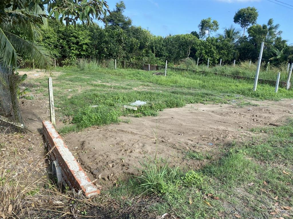8.5 x 23m full thổ cư, đường nhựa qh 20m