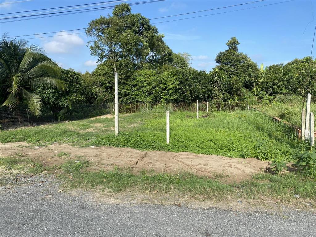 8.5 x 23m full thổ cư, đường nhựa qh 20m