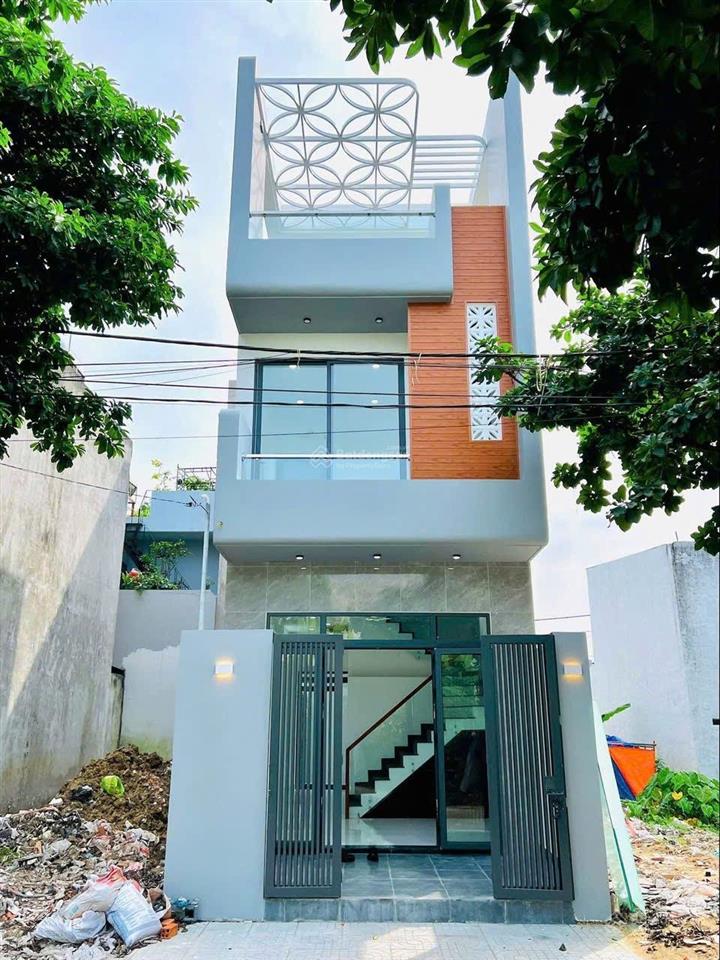 Bán nhà mới thiết kế hiện đại đối diện chợ long phước