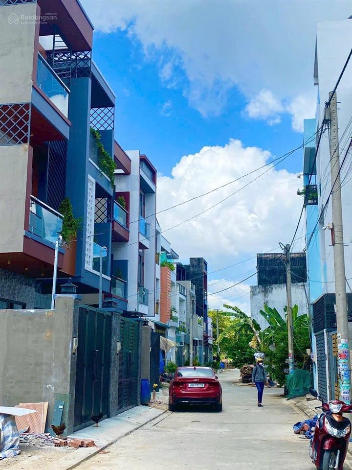 Bán lô đất khu dân cư khép kín sát mt lò lu