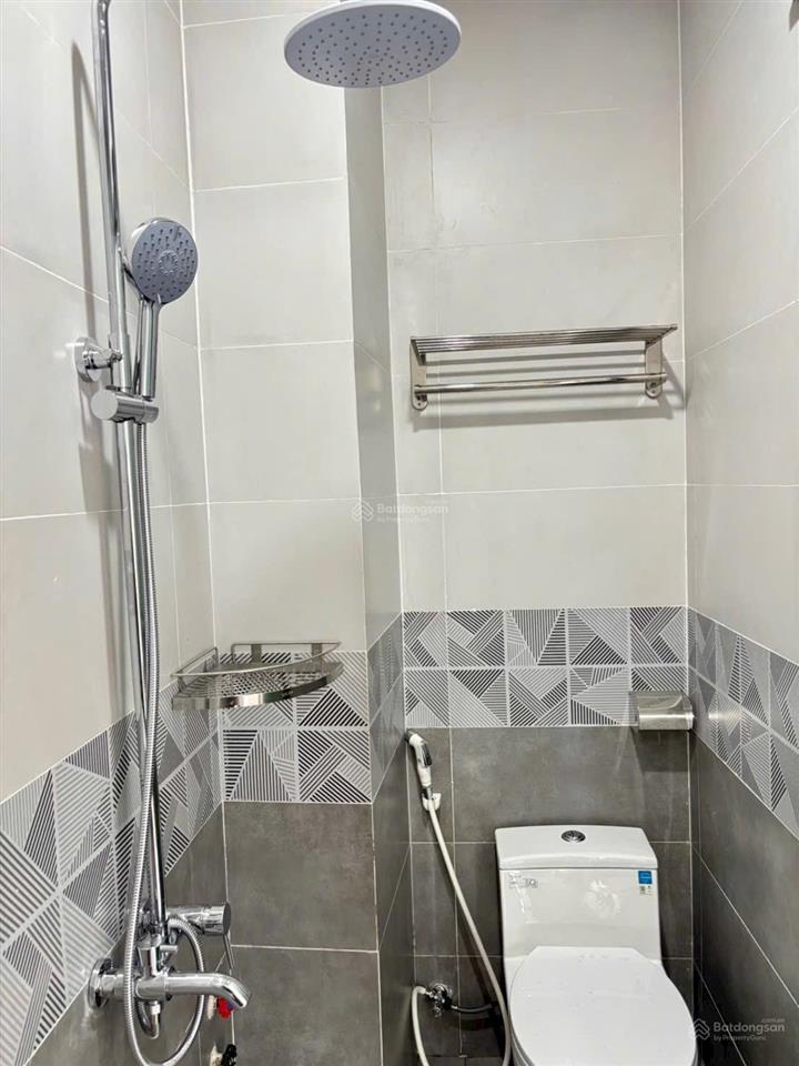 Bán nhà mới thiết kế hiện đại sang trọng kế bên chợ long trường q9
