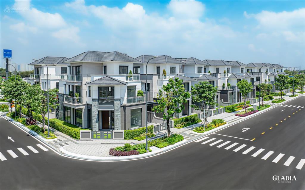 Bán biệt thự đơn lập gladia khang điền, giá siêu hời 56 tỷ, 240m2, 4pn, 5wc, q2, tp.hcm