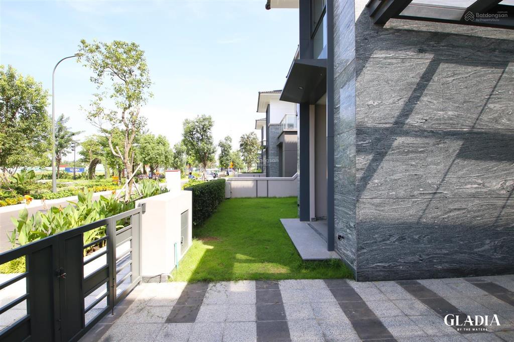 Bán biệt thự đơn lập gladia khang điền, giá siêu hời 56 tỷ, 240m2, 4pn, 5wc, q2, tp.hcm