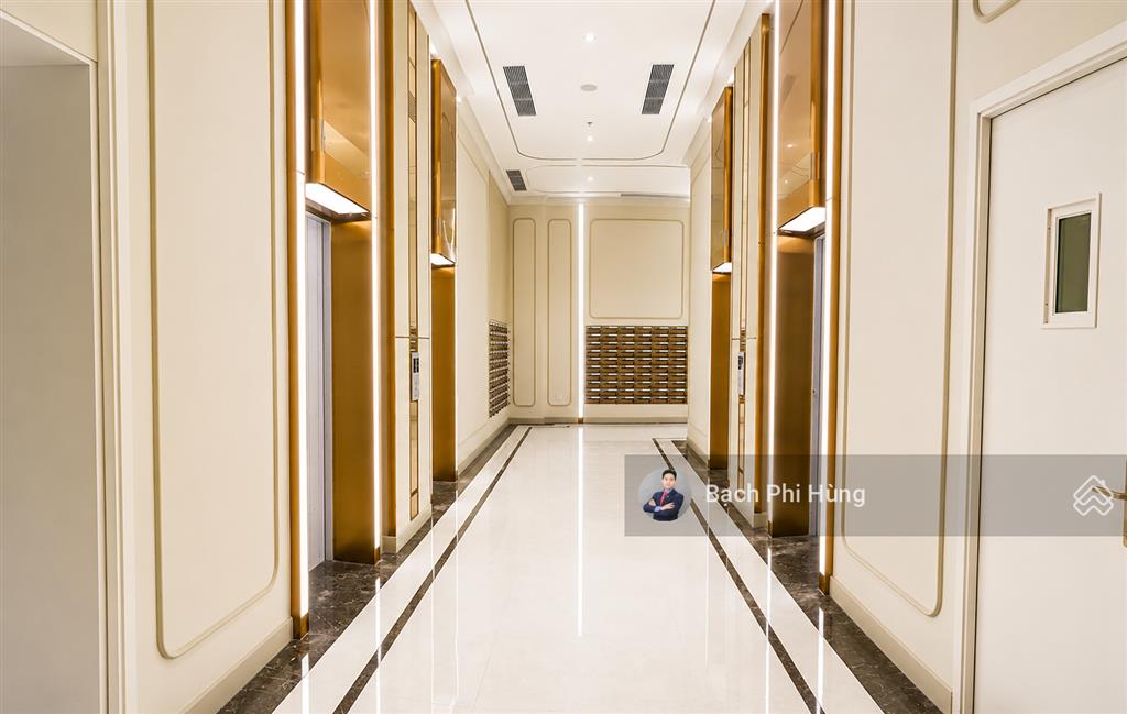 Bán shophouse 5,6 tỷ 28m2 victoria village