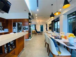 Bán gấp biệt thự lạc long quân tây hồ 788m2, mt 18m, gần hồ tây, khu vip