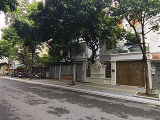Chính chủ bán nhà phố đẹp lạc long quân  780m2 mặt tiền 17m, 3 ô tô tránh vị trí vàng tây hồ
