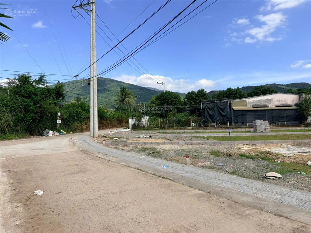 Bớt lộc 50 triệu đất full thổ cạnh kdt mới vingroup