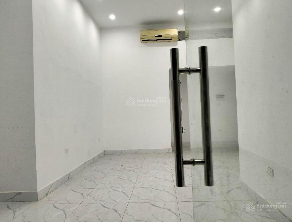 Nhà mặt phố minh khai, hàng xóm times city