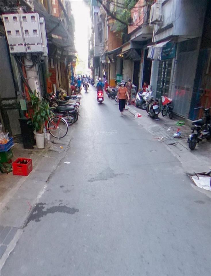 Nhà mặt phố, diện tích khủng phù hợp ccmn