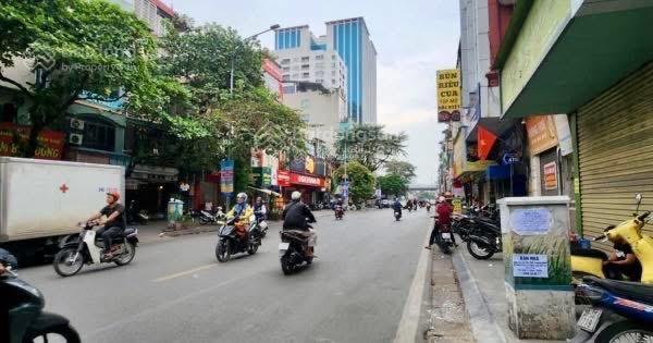 Nhà phố bạch mai  lô góc. kinh doanh đỉnh