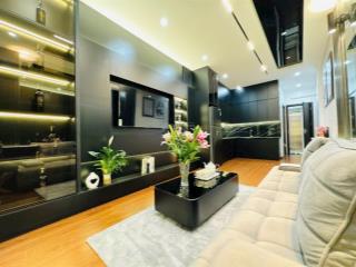 Hót! bán nhà riêng xuân la  nhà đẹp thang máy,vài bước ra phố,oto đỗ cổng  50m 6 tầng nhỉnh 12 tỷ