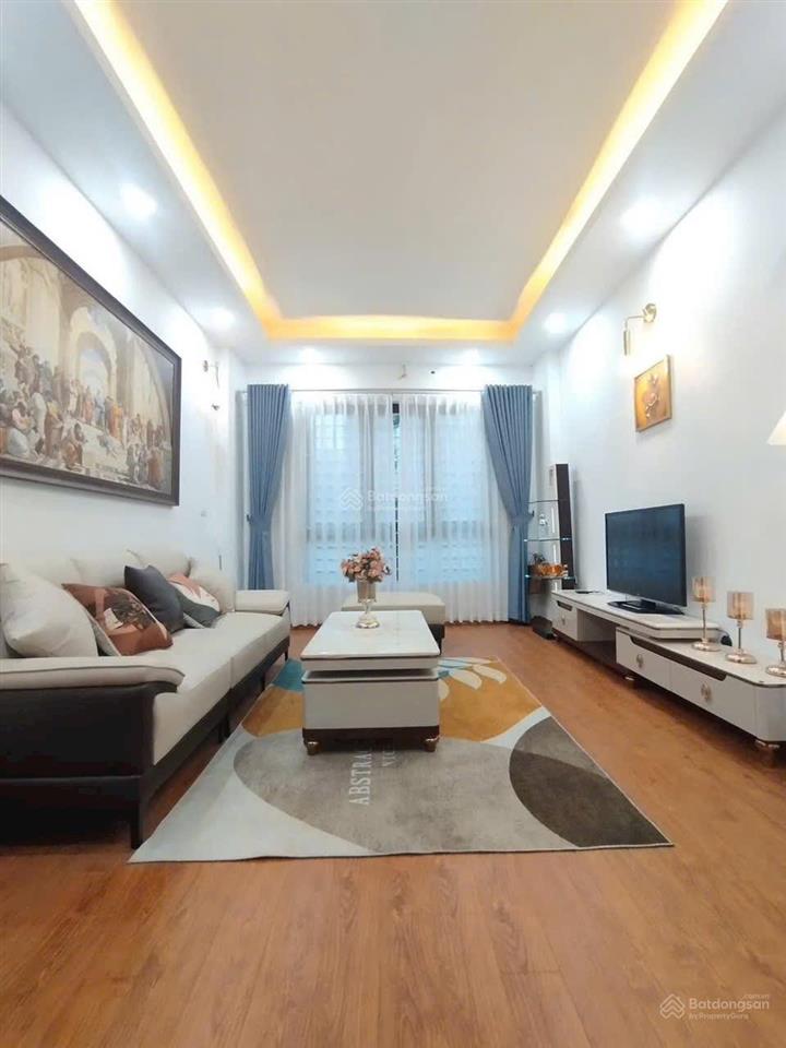 Siêu hiếm! bán nhà trần thái tông cầu giấy  nhà đẹp ở luôn  full nội thất  gần phố  33m 5 tầng