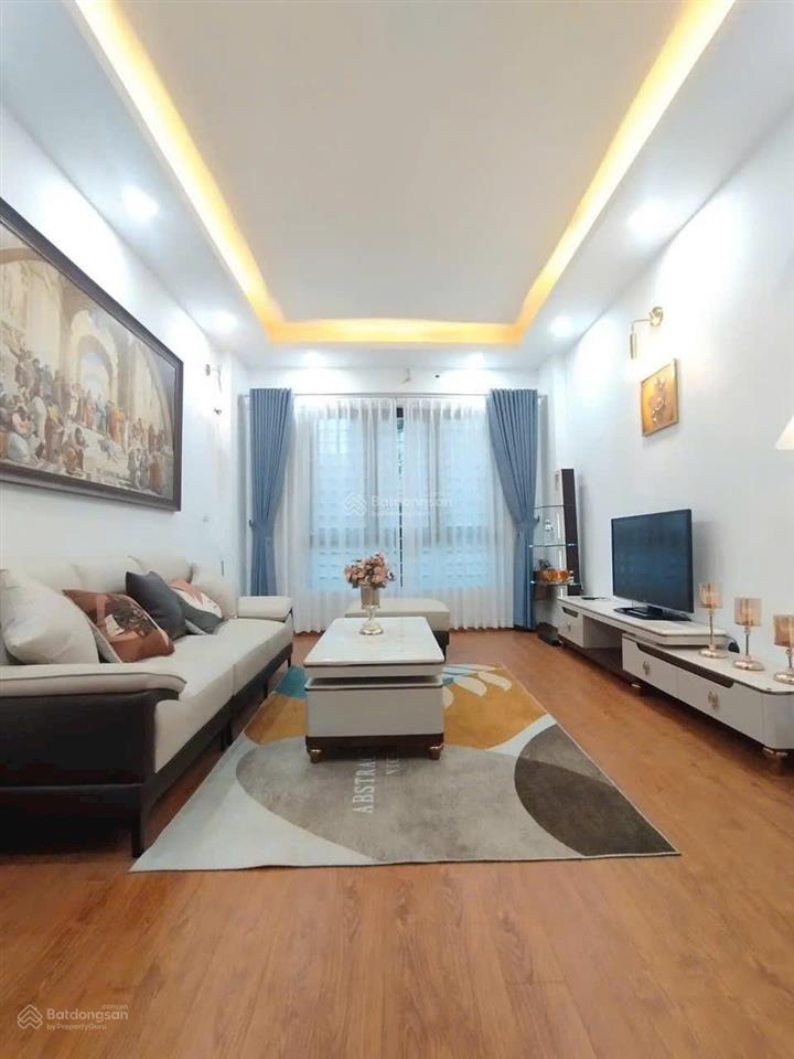 Siêu hiếm! bán nhà trần thái tông cầu giấy  nhà đẹp ở luôn  full nội thất  gần phố  33m 5 tầng