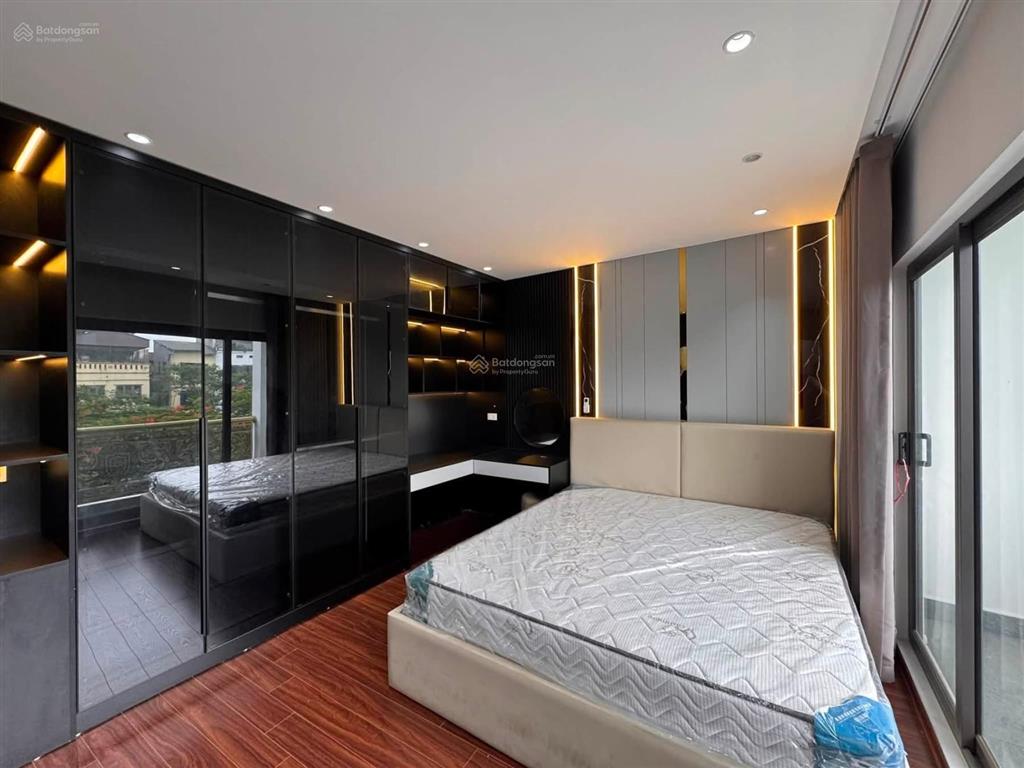 Hiếm! bán nhà xuân la tây hồ  nhà đẹp dân xây, lô góc 3 mặt thoáng, thang máy gần phố 55m2 4 tầng