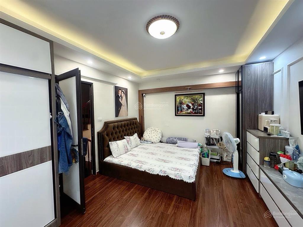 Hiếm! chỉ 5 tỷ hơn bán nhà liên mạc bắc từ liêmôtô đỗ cổnggần ga nhổn35m25tầng  mặt tiền 5.2m