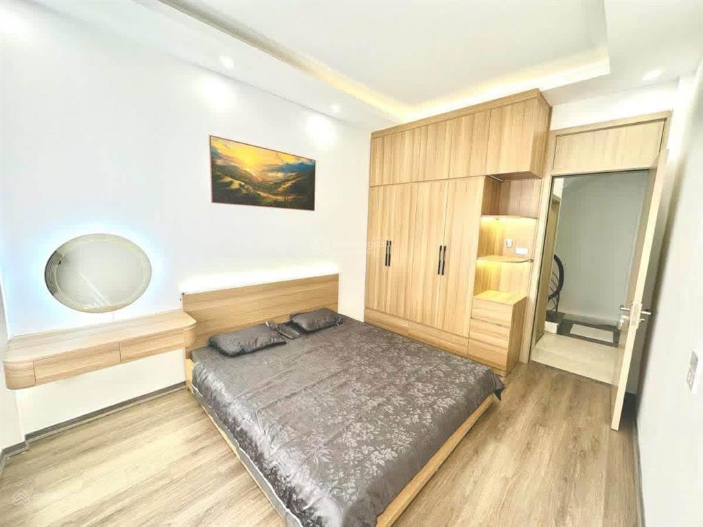 Hot! chỉ 12 tỷ hơnbán nhàcầu giấylô góc3 thoánggần phố, ôtôngõ thông50m24 tầngsổ vuông