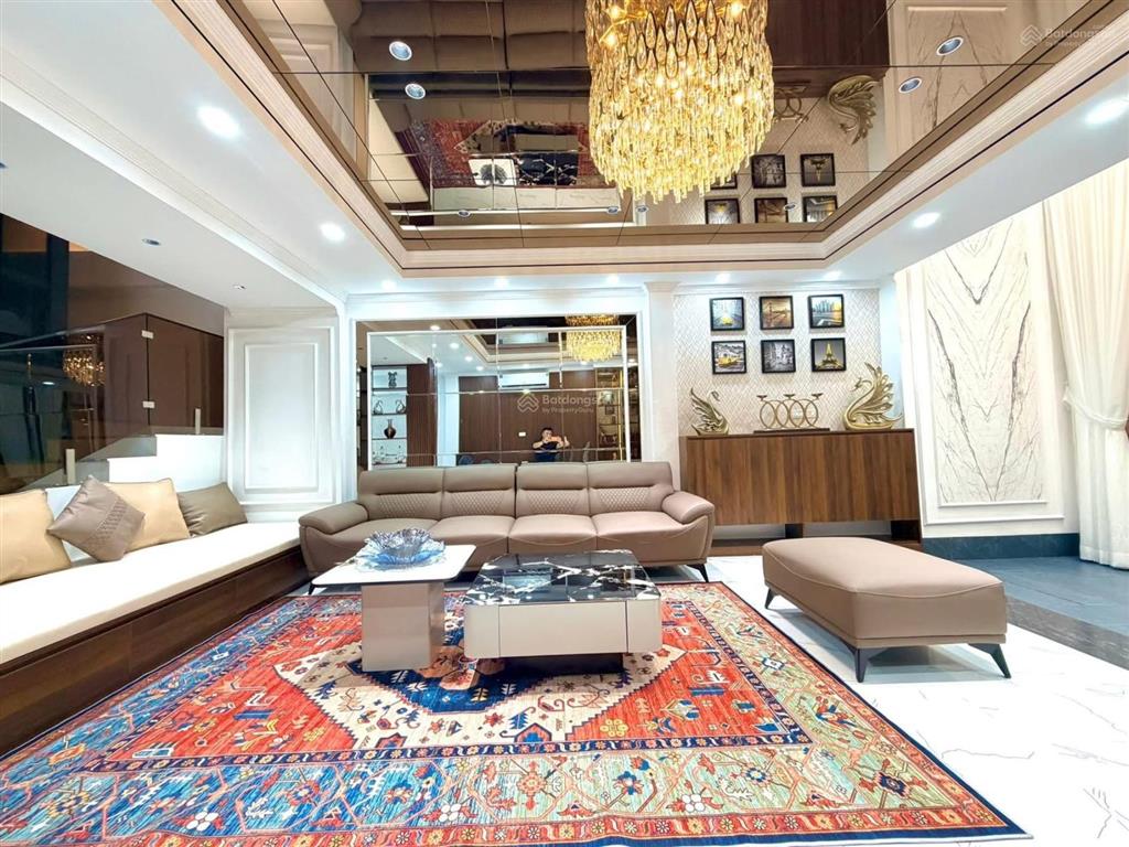 Siêu phẩm đội cấn ba đình  đẳng cấp,kd, oto thang máy,full nội thất  55m 7 tầng mt 5,2m 23 tỷ hơn