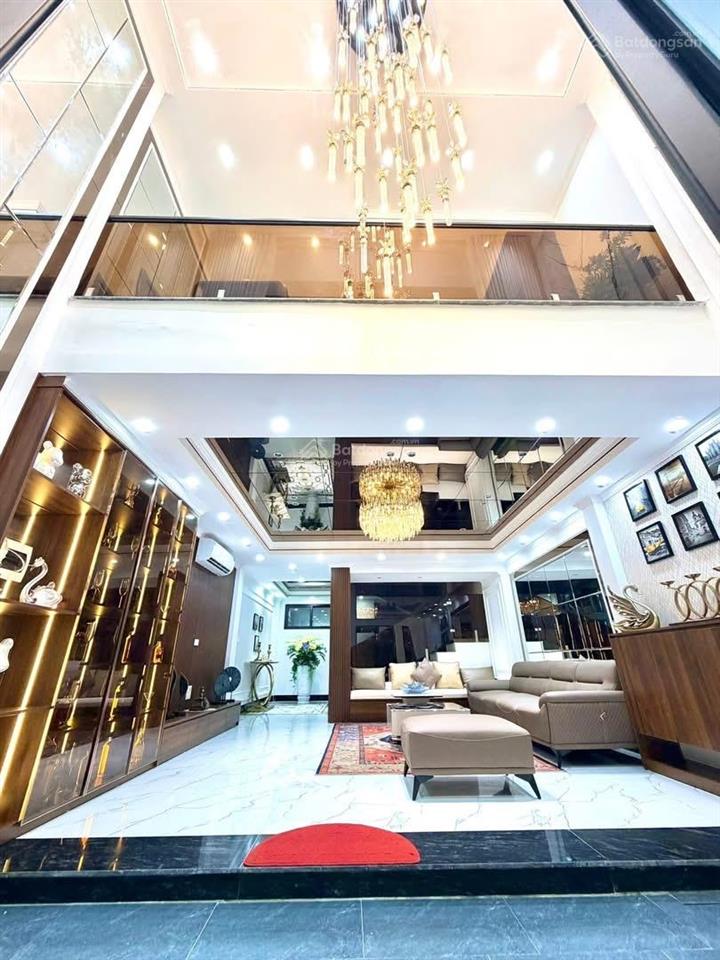 Siêu phẩm đội cấn ba đình  đẳng cấp,kd, oto thang máy,full nội thất  55m 7 tầng mt 5,2m 23 tỷ hơn