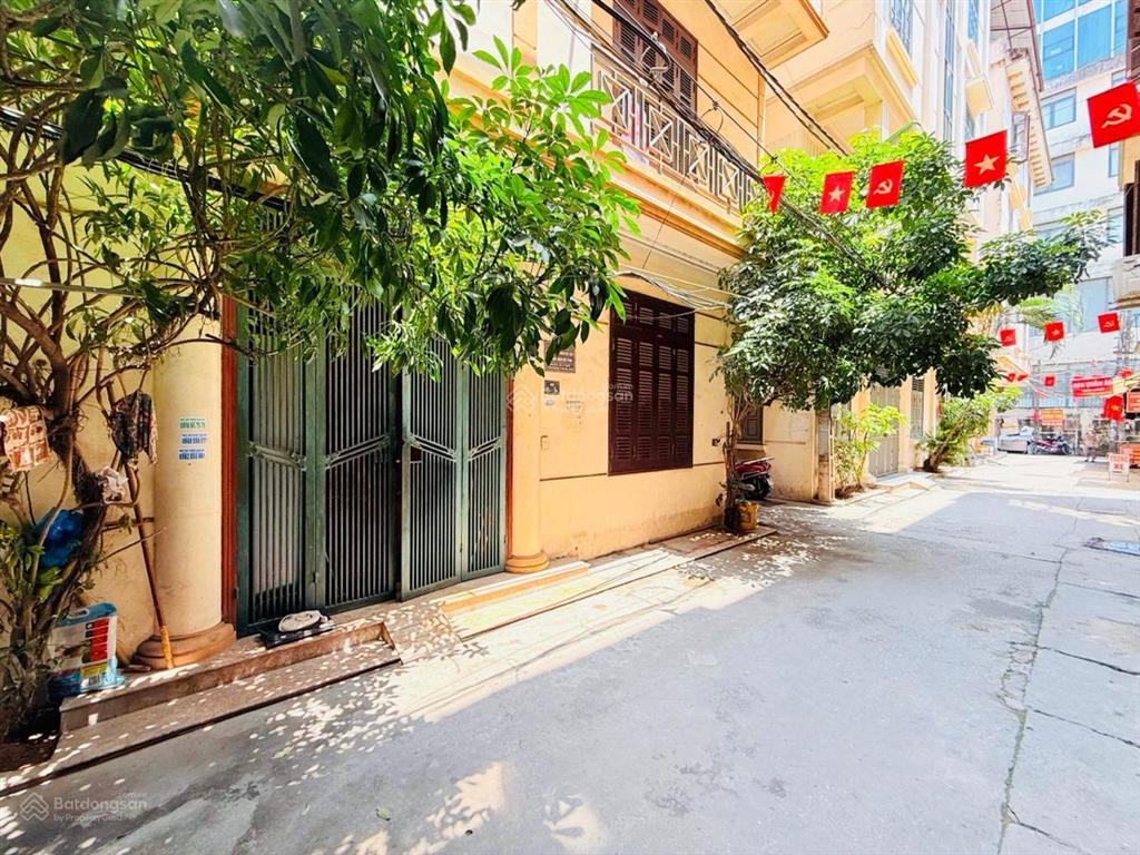 Hiếm bán nhà phan văn trường cầu giấy  lô góc, phân lô 3 mặt ô tô tránh  40m 5 tầng nhỉnh 12 tỷ