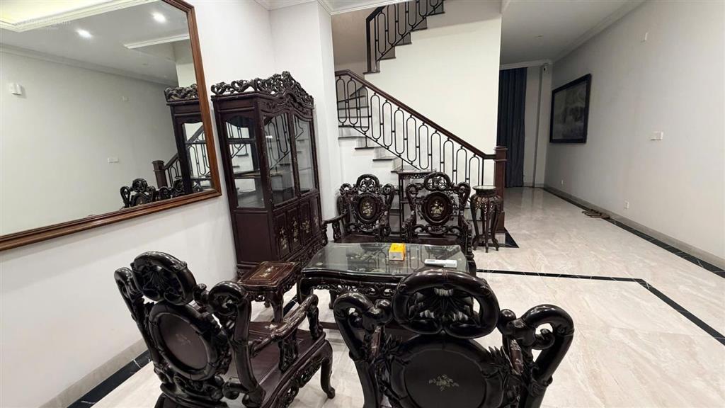 Cho thuê nhà gần trường học vinschool vin2