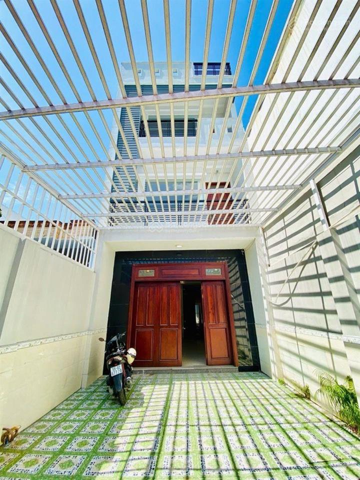 Nhà tây lân  bà điểm  hóc môn  5x29m vuông vức  khu vực phát triển mạnh  tiện nghi ko thiếu gì