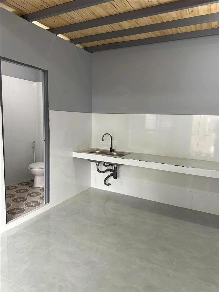 Bán gấp dãy trọ 8 phòng như hình gần chợ bình chánh