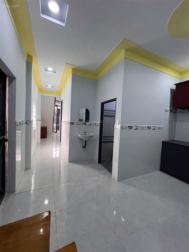 Thanh lý nhà gần chợ bình chánh, nhà hẻm đường oto  hỗ trợ vay ngân hàng