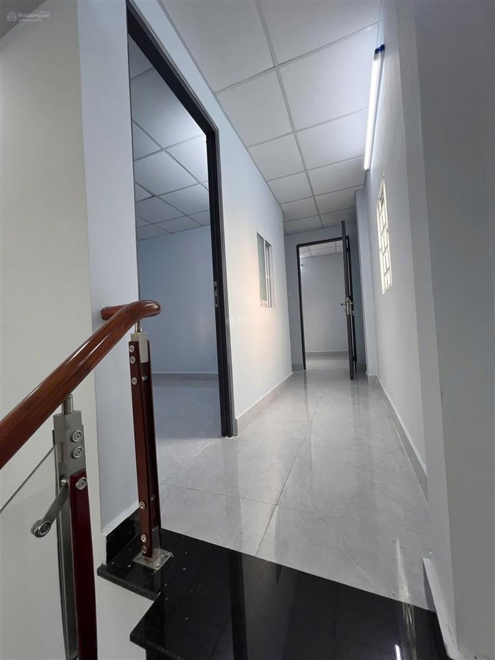 Thanh lý nhà gần chợ bình chánh, nhà hẻm đường oto  hỗ trợ vay ngân hàng